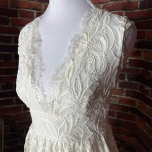 Elegant White Lace Dress